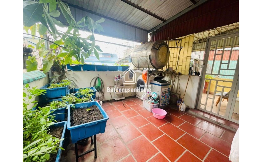 Bán nhà Tôn Đức Thắng lô góc 3 thoáng nở hậu, thông tứ tung, gần oto, 62m2 x 4T